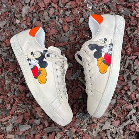 gucci mickey mouse low top